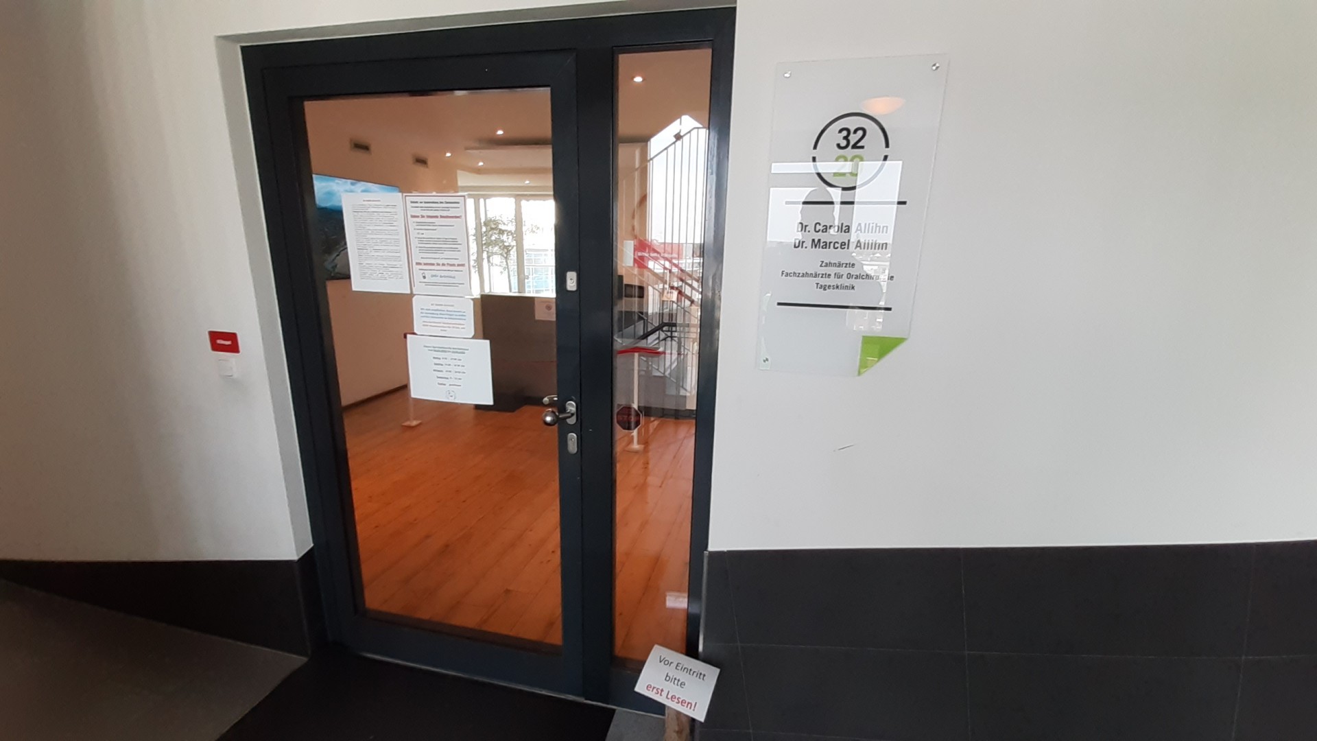 32 Praxis für spezialisierte Zahnheilkunde in Lübeck